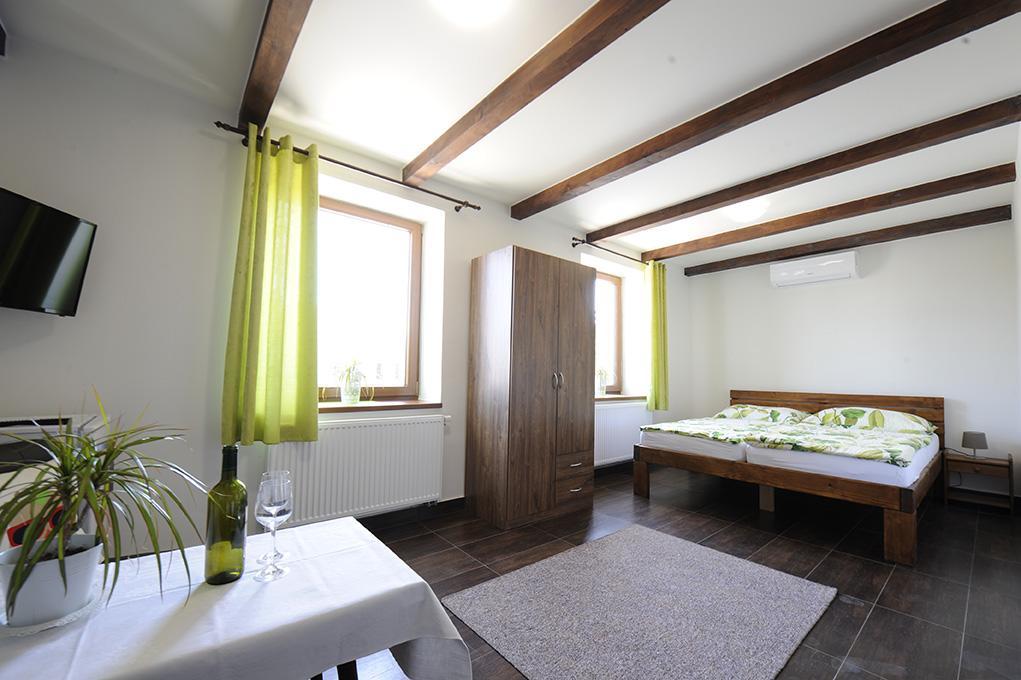 Penzionmoravia Moravská Nová Ves Exteriör bild